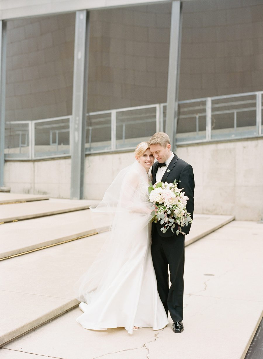 Rebecca and Mike St Louis Wedding Heather Roth Photography 24