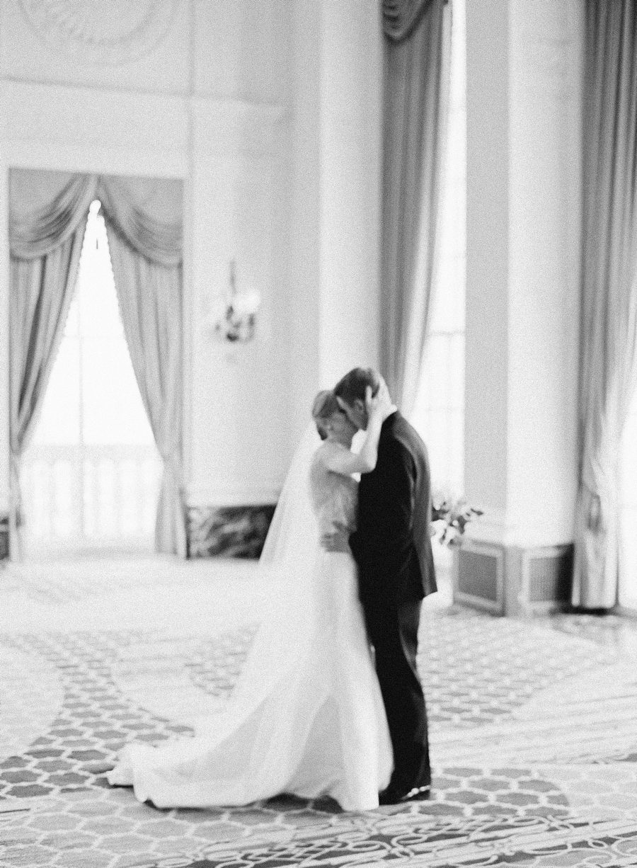 Rebecca and Mike St Louis Wedding Heather Roth Photography 7